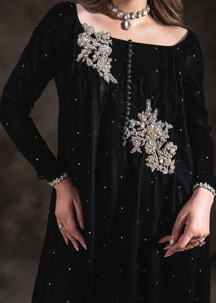 Zainab Salman | L'amour Festive Velvets - Peacock Charm