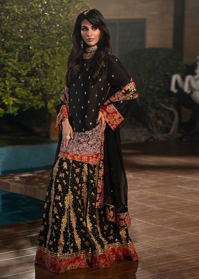 Zainab Salman | Luminara - Black Spice