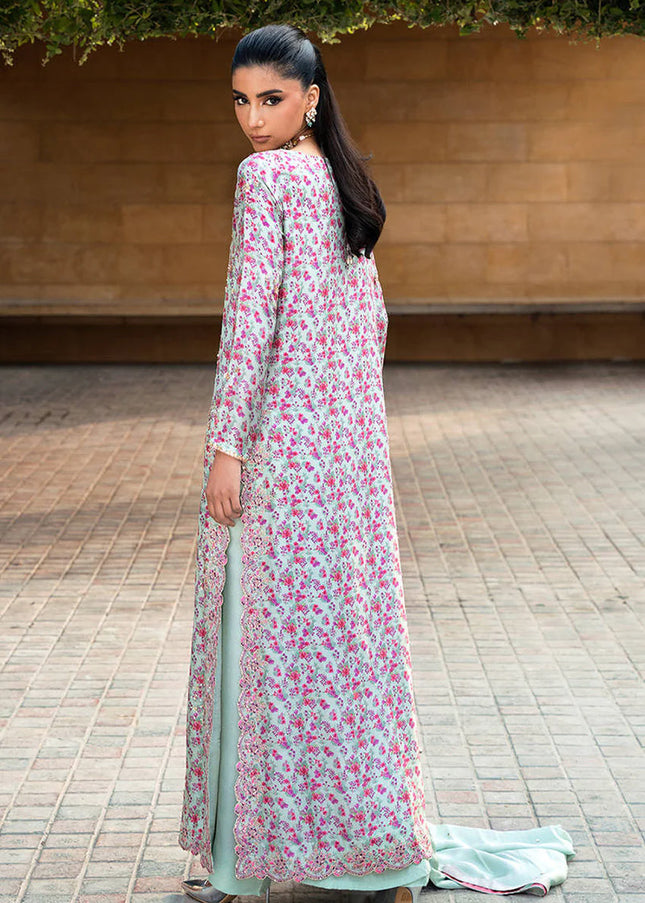 Zainab Salman | Luminara - Very Victoria