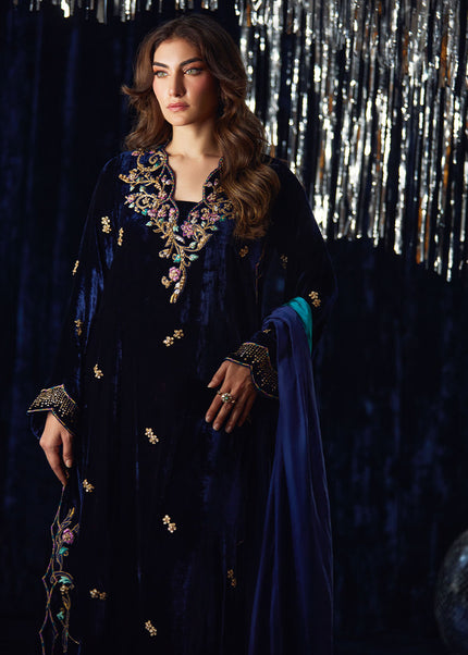 Farah Talib Aziz | Velvet Fete - Valeh Navy