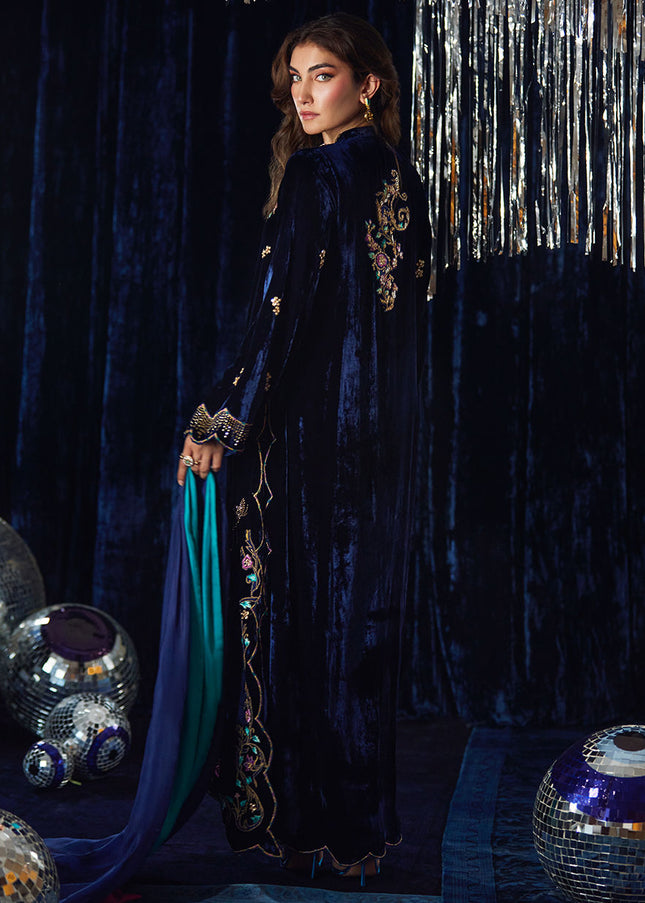 Farah Talib Aziz | Velvet Fete - Valeh Navy