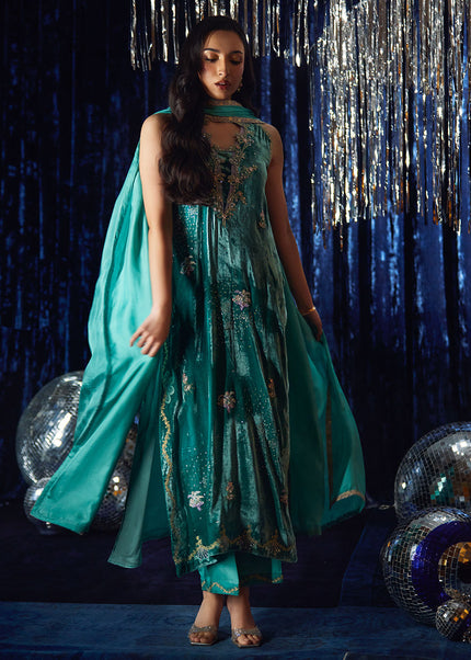 Farah Talib Aziz | Velvet Fete - Ansy Aqua