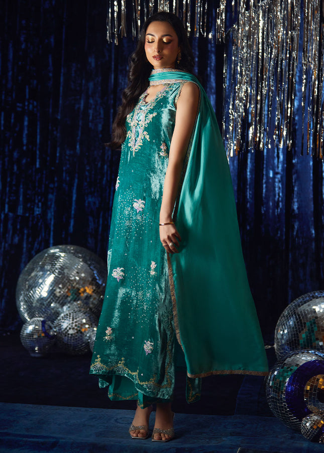 Farah Talib Aziz | Velvet Fete - Ansy Aqua