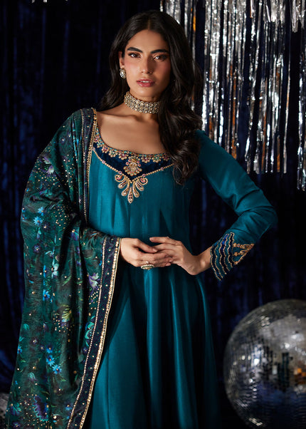 Farah Talib Aziz | Velvet Fete - Amura