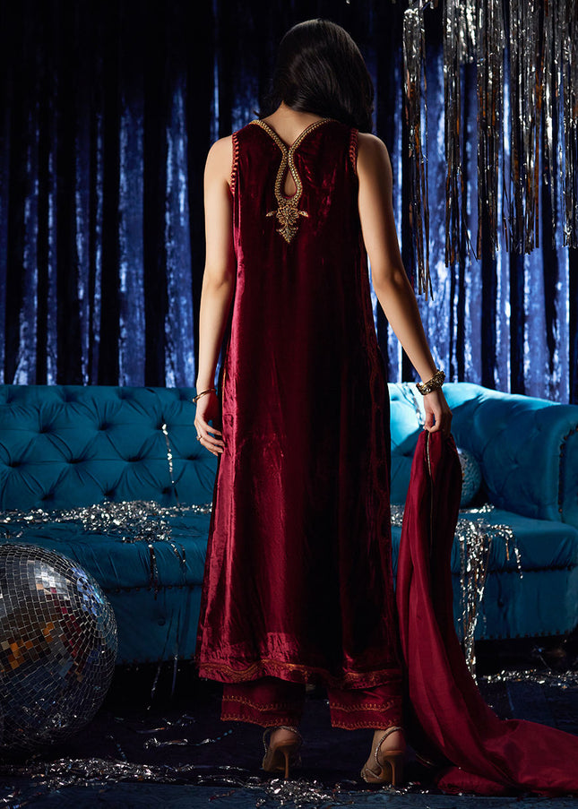 Farah Talib Aziz | Velvet Fete - Arden Garnet