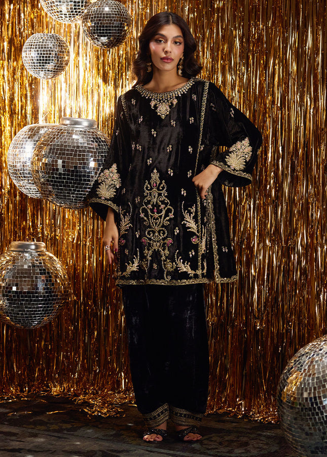 Farah Talib Aziz | Velvet Fete - Liana Onyx