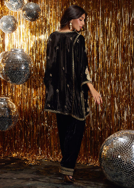 Farah Talib Aziz | Velvet Fete - Liana Onyx