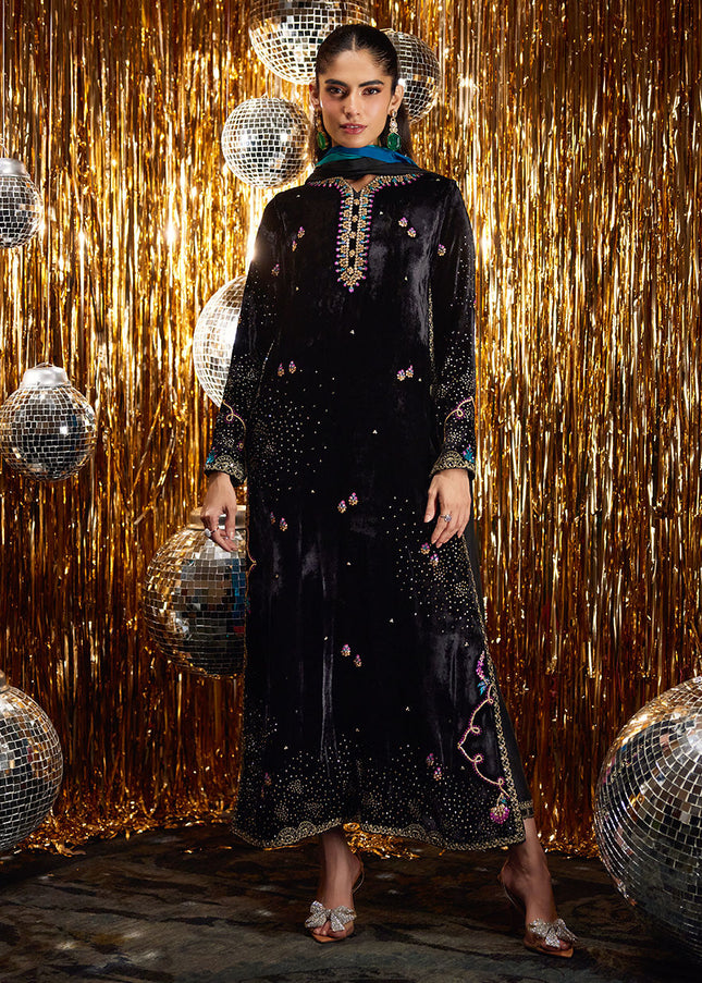 Farah Talib Aziz | Velvet Fete - Masika Black