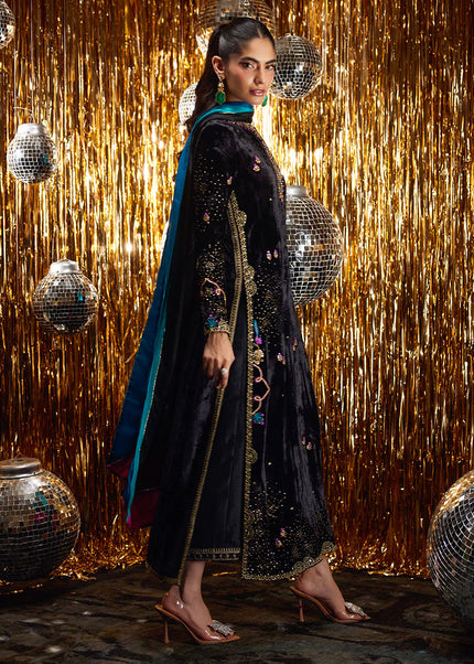 Farah Talib Aziz | Velvet Fete - Masika Black