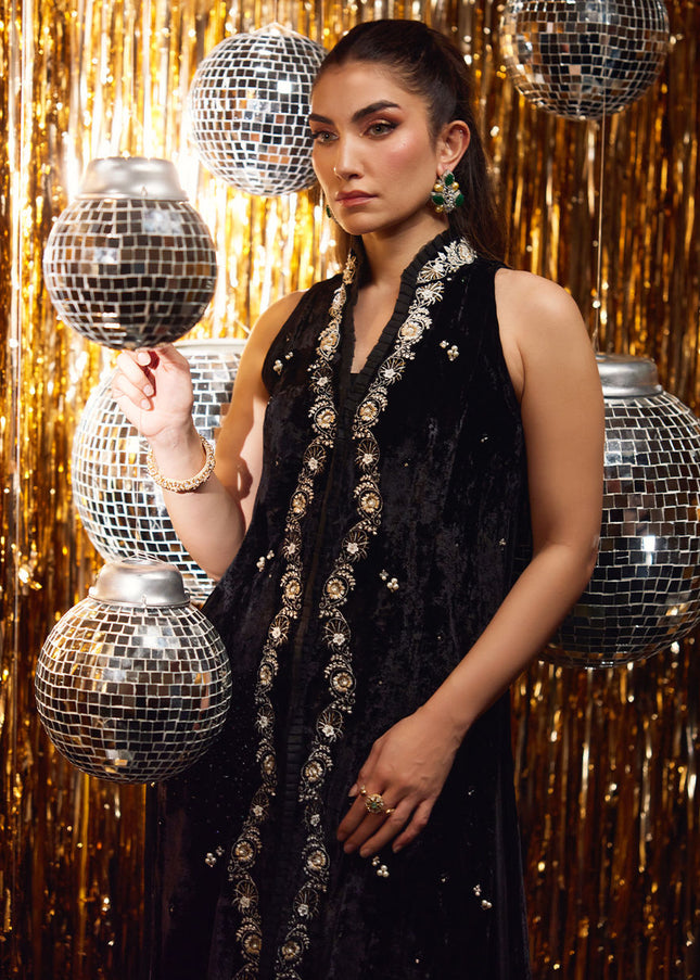 Farah Talib Aziz | Velvet Fete - Aveline Black