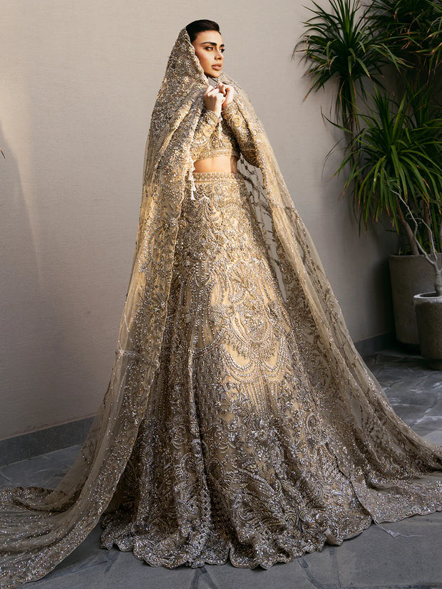 <h4><span style="text-decoration:underline">Bridals</span></h4>