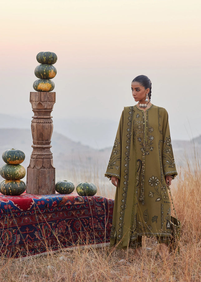 Zaha | winter'25 - Nayra