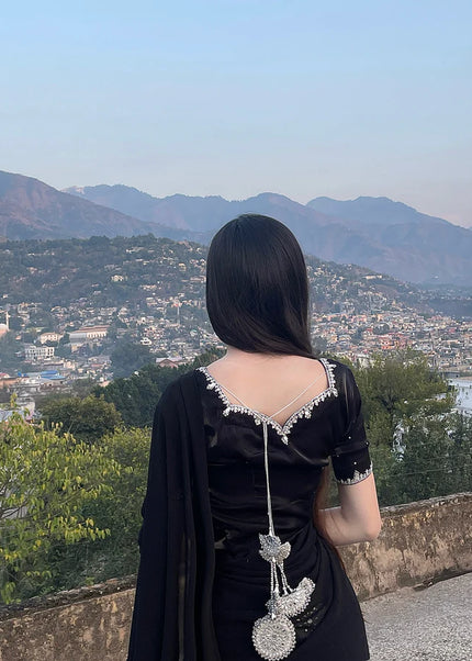Najiaa Faisal | Noor-e-Siyah