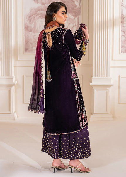 Baroque | Embroidered Velvet - UF-748