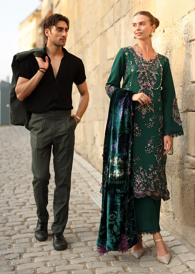 Rang Rasiya | Carnation Luxury Shawl Edit  - Matcha