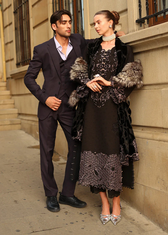 Rang Rasiya | Carnation Luxury Shawl Edit  - Cortado