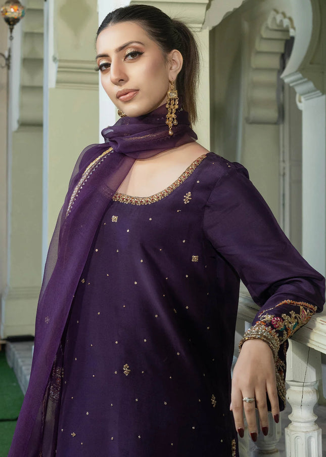 Sania Hasan | Vera Festive - Syra