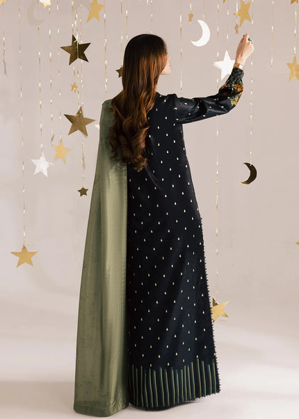 Vanya | Crescent Dreams - RE-34