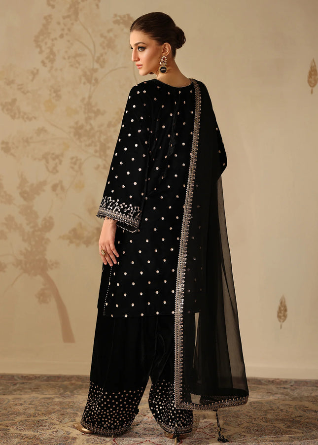 Baroque | Embroidered Velvet UF-4316