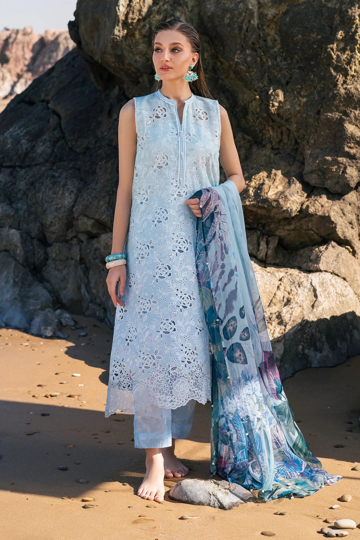 Baroque | Embroidered Printed Lawn UF-4109 FALAKENOOR Baroque | Embroidered Printed Lawn UF-4109 FALAKENOOR