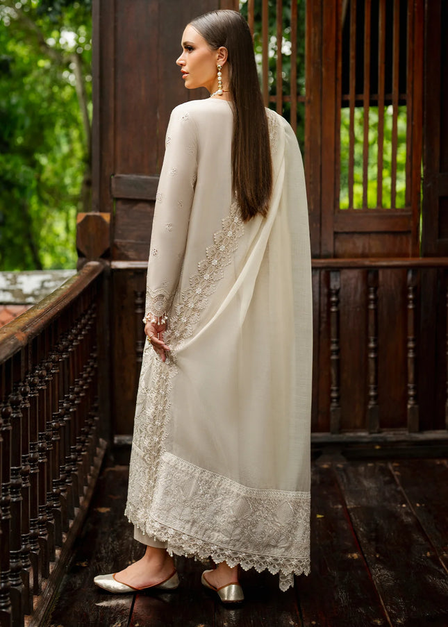 Baroque | Embroidered Lawn UF-4266