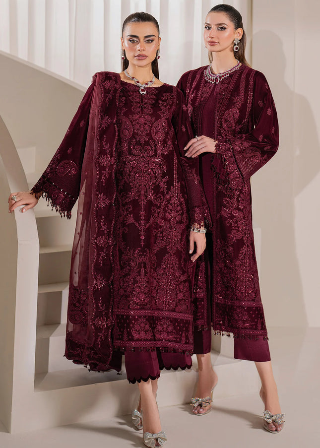 Baroque | Embroidered Velvet - UF-758