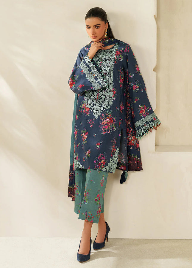 Baroque | Embroidered Khaddar UF-4337