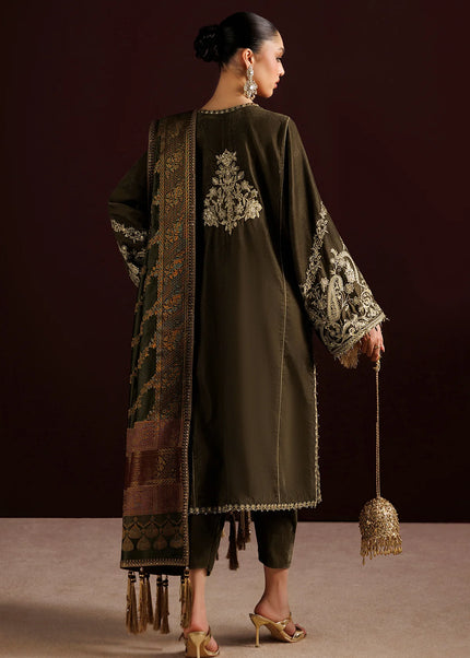 Baroque | Embroidered Velvet UF-4553