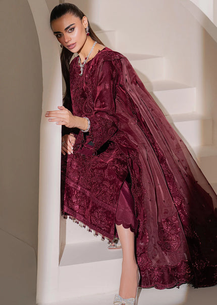 Baroque | Embroidered Velvet - UF-758