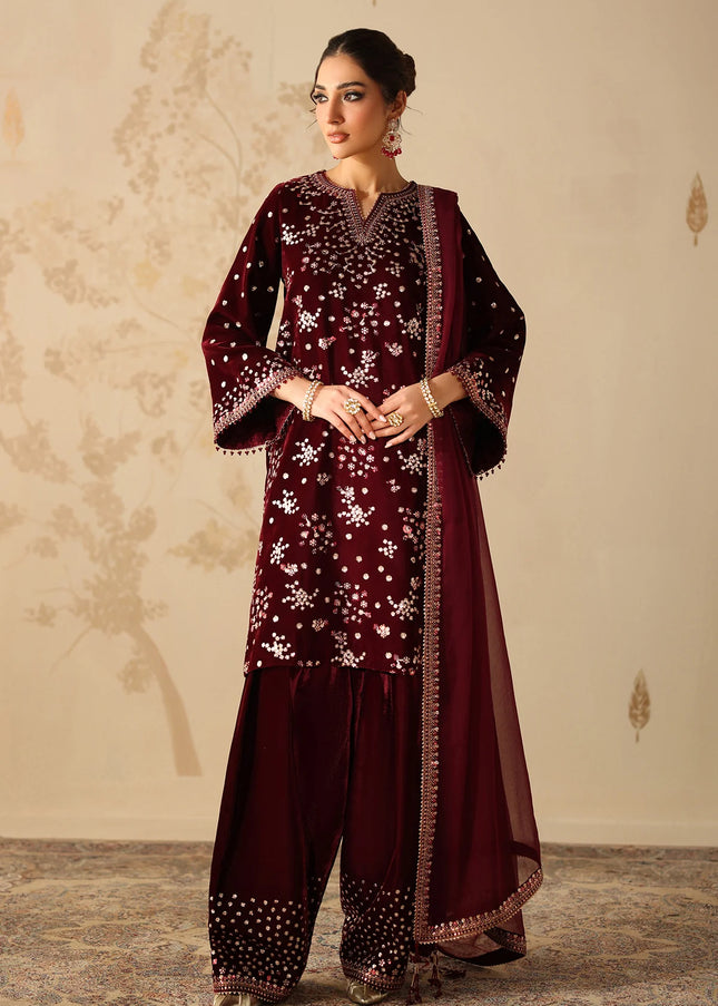 Baroque | Embroidered Velvet UF-4315