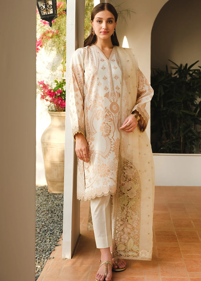 Baroque | Embroidered Jacquard Lawn UF-662