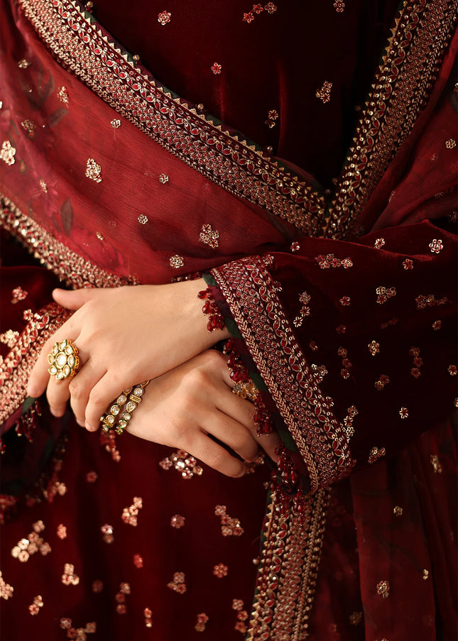 Baroque | Embroidered Velvet UF-4314