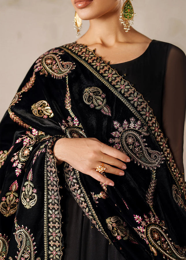 Baroque | Embroidered Velvet Shawl VS-61