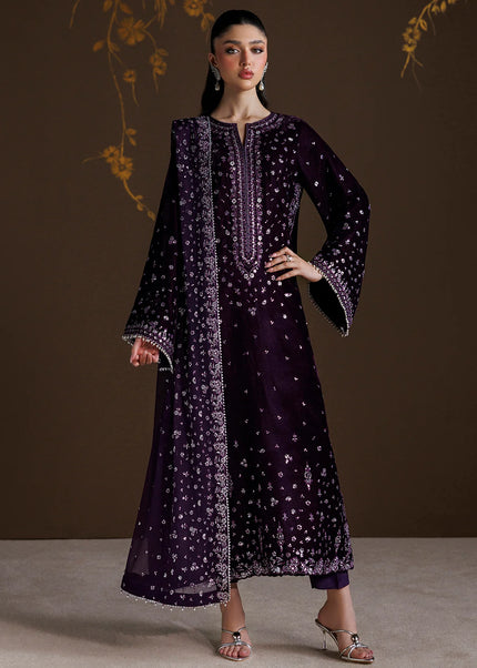 Baroque | Embroidered Velvet UF-4546