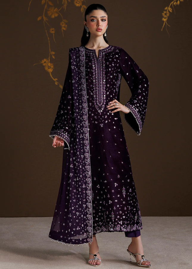 Baroque | Embroidered Velvet UF-4546