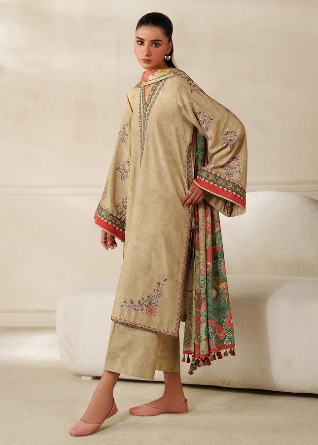 Baroque | Embroidered Khaddar UF-4342