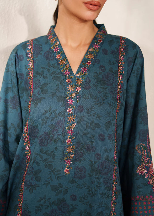 Baroque | Embroidered Khaddar UF-4359