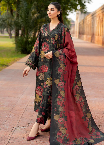 Baroque | Embroidered Khaddar UF-724