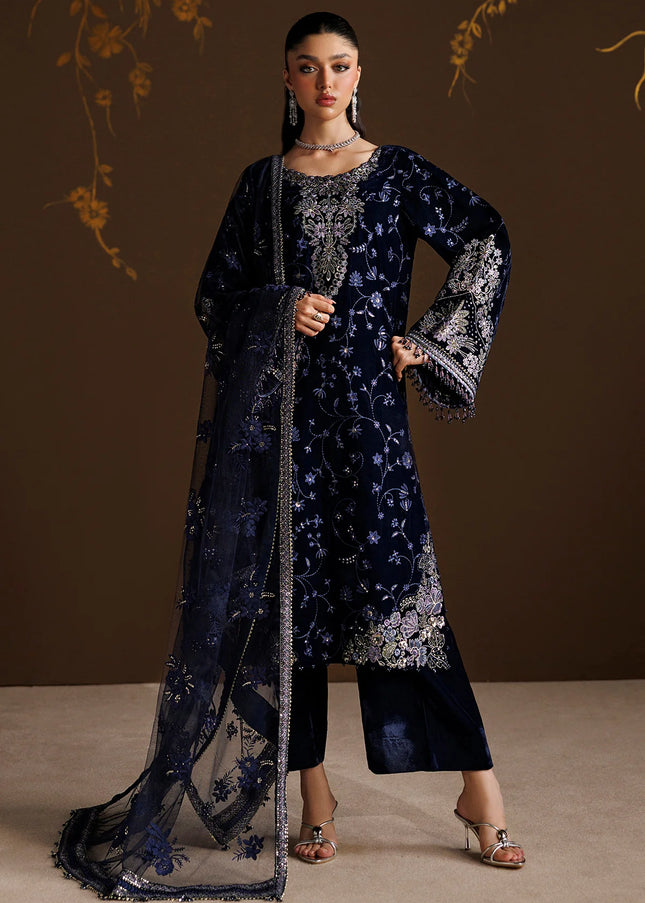 Baroque | Embroidered Velvet UF-4555