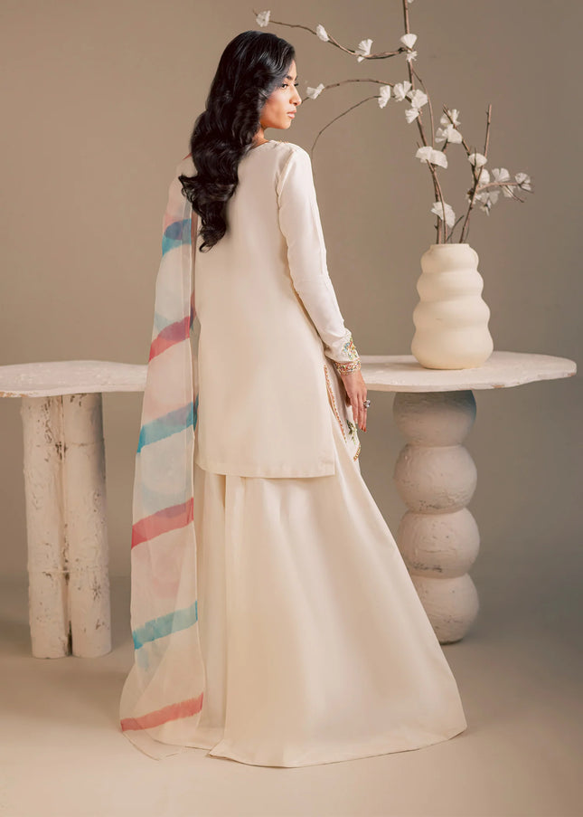 Maria Osama | Noir-Bliss 2 - Pearl Whisper