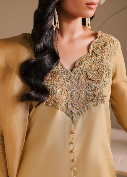 Maria Osama | Noir-Bliss 2 - Golden Ember