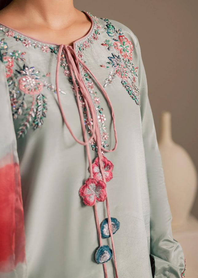 Maria Osama | Noir-Bliss 2 - Ash Mist