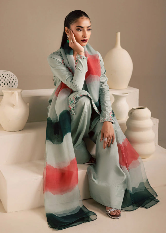 Maria Osama | Noir-Bliss 2 - Ash Mist