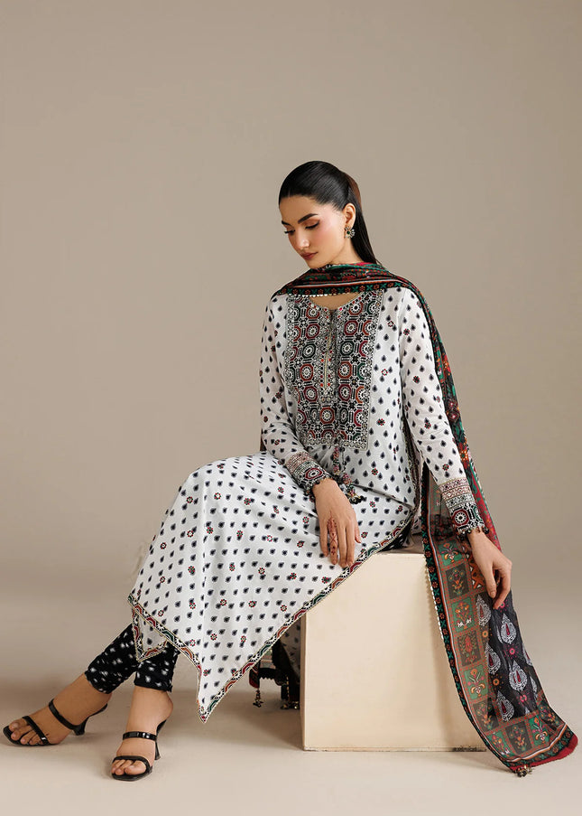 Jazmin | Embroidered Raw Silk UR-7077