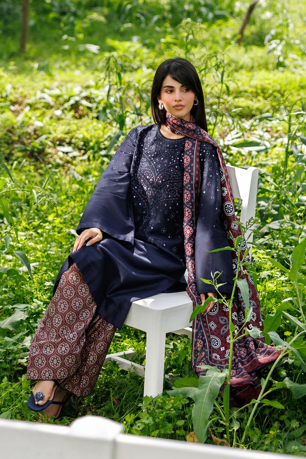 <h3><span style="text-decoration:underline">Pakistani Designers</span></h3><h6><span style="text-decoration:underline">Curated collections from renowned designer labels</span></h6>