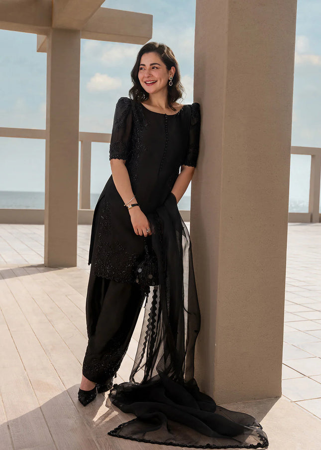 Faiza Saqlain | Reina - Temirah