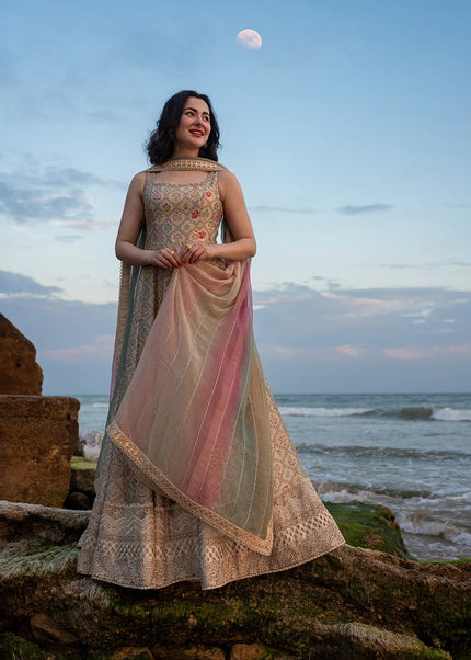 Faiza Saqlain | Reina - Naavah