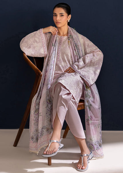 Baroque | Embroidered Lawn UF-4468