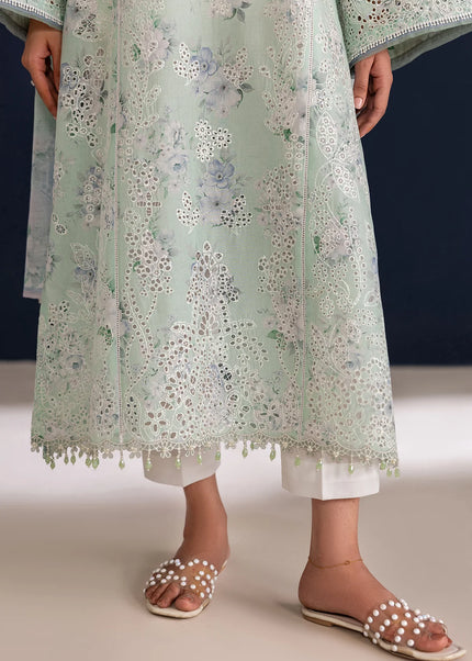 Baroque | Embroidered Lawn UF-4469