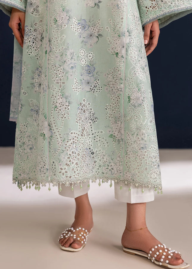 Baroque | Embroidered Lawn UF-4469